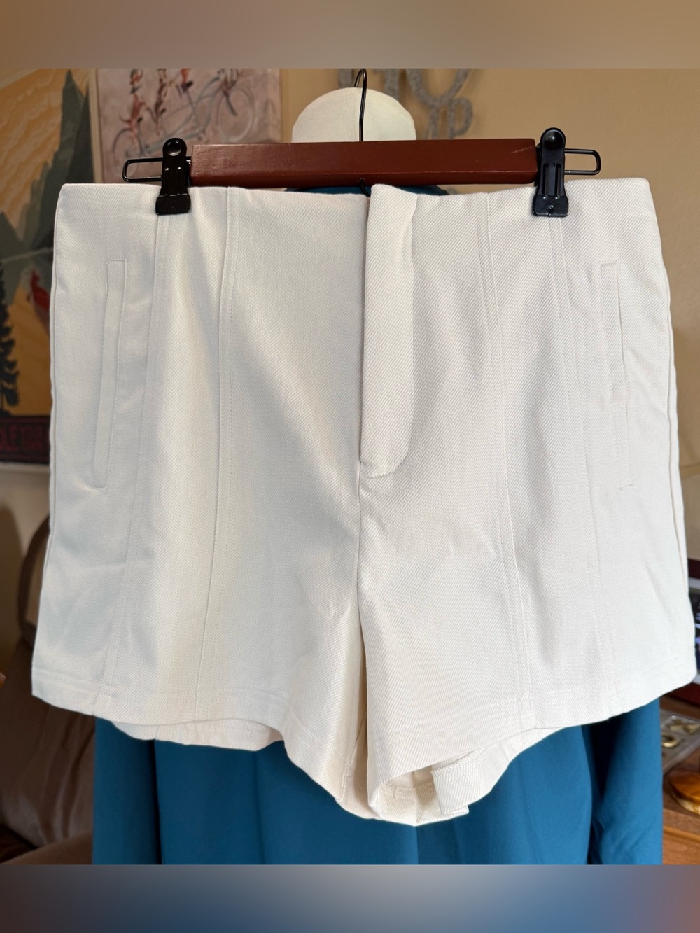 NWT Women’s High-Waist Cream Tailored Shorts